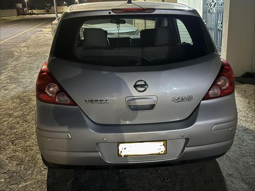 Nissan Tiida 2012
