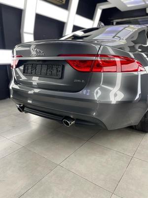 جاكوار XF 2017