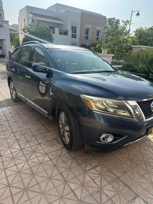 Nissan Pathfinder 2014