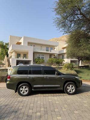 Toyota Land Cruiser 2010