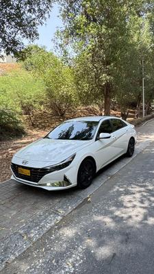 Hyundai Elantra 2021