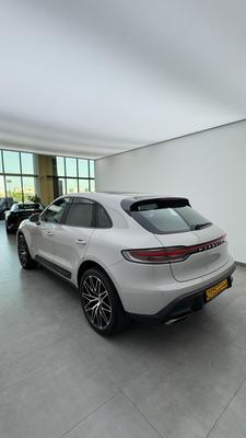بورش ماكان 2022