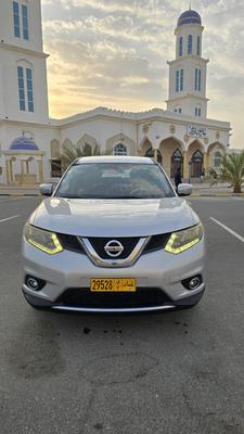 نيسان اكس تريل 2015