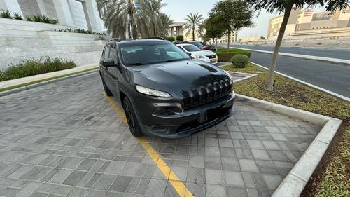 جيب شيروكي 2016