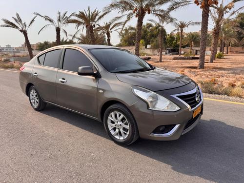 Nissan Sunny 2015