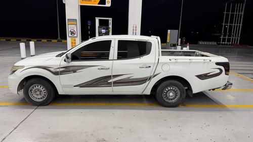 Mitsubishi L 200 2016