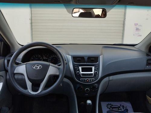 Hyundai Accent 2012