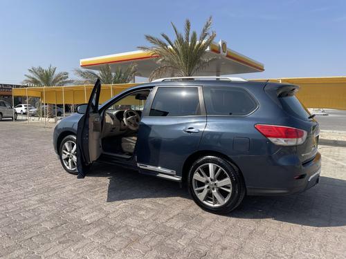 Nissan Pathfinder 2014