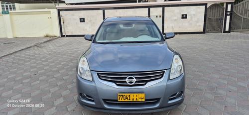 Nissan Altima 2012