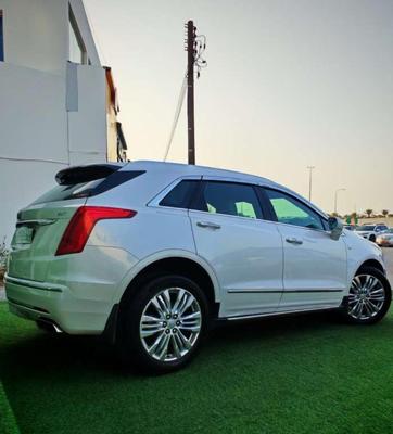 كاديلاك XT5 2017