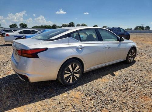 Nissan Altima 2019