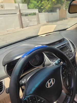 Hyundai Elantra 2015